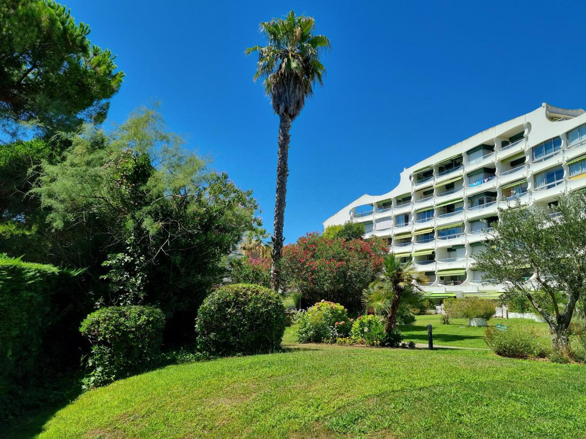 לה גרנד מוט Superbe T2 Tout Confort 3 Etoiles, Entierement Renove Avec Piscine, Parking, Clim, Wifi, Netflix מראה חיצוני תמונה