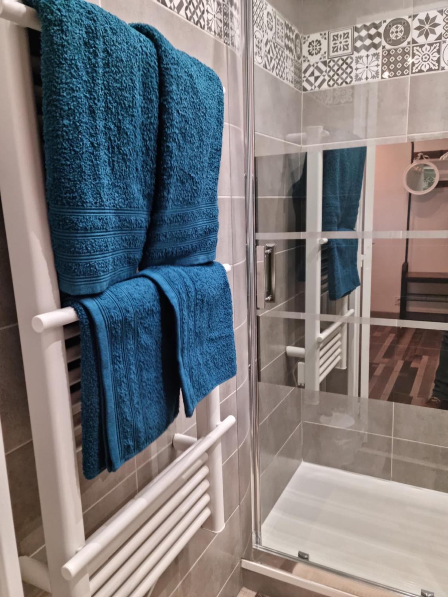 לה גרנד מוט Superbe T2 Tout Confort 3 Etoiles, Entierement Renove Avec Piscine, Parking, Clim, Wifi, Netflix מראה חיצוני תמונה
